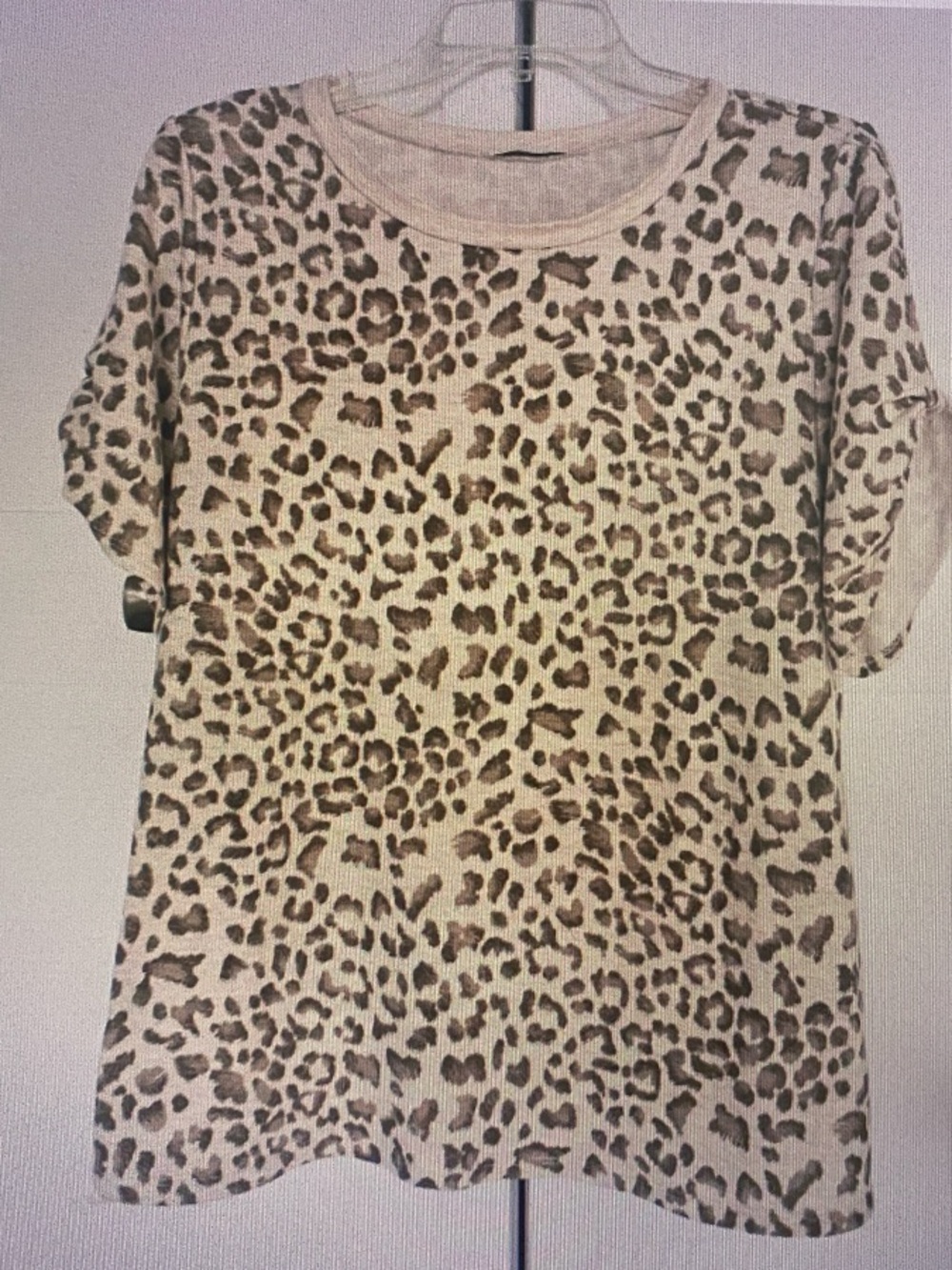 JODIFL Taupe Leopard Print Short Sleeve Tee
